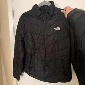 The Northface womens light puffer jacket